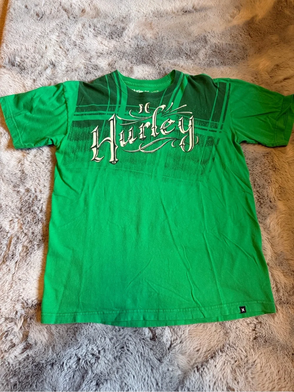 Hurley Green Graphic Logo Tee - Picture 1 of 6